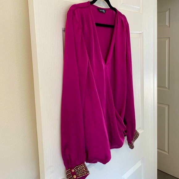 ✨Host Pick✨Silk Wrist Detailed 80’s Style Blouse - Picture 8 of 17